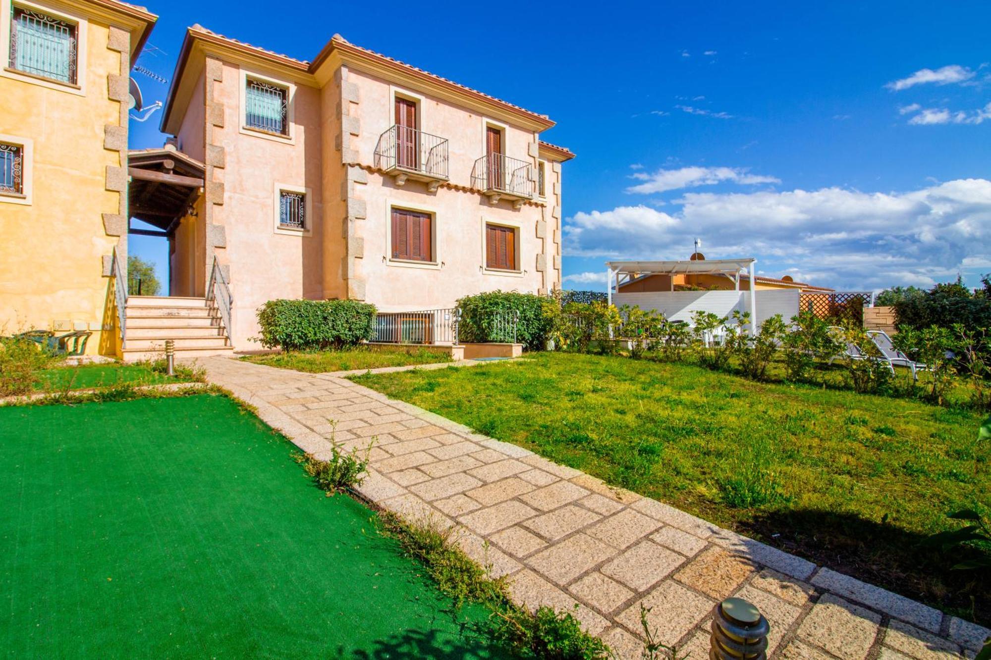Rovo House 2, Pittulongu, Olbia Apartment Exterior photo